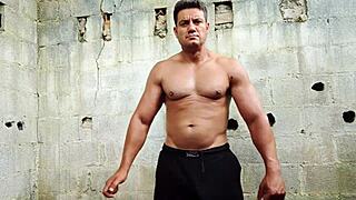 feeling the huge hairy cock of brazilian muscle man yuri gaucho cumload