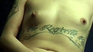 Clockwork Bleu, tattooed british beauty, bathes seductively in usa