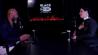 I, pri melancia, resolve my horniness with small cock guy filling me up outdoors.