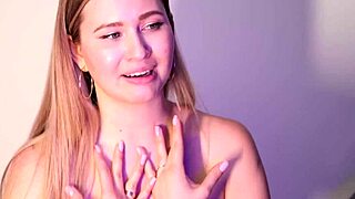 i massagin her big boobies wet pussy