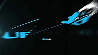 stripper vyxen performs routine and gets attention