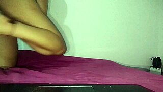 Big-Ass Latina's Intense Pleasure