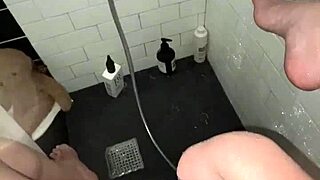 Arabian snowwhite masturbates in shower