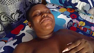 My pussy moans for something inside