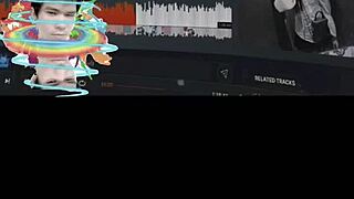 teen eats pussy with lots of juices