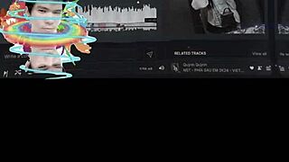 teen eats pussy with lots of juices