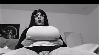 Voluptuous Shemale Whore Karola Ts Sucks Big Cock