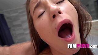 Toužím po tobě, stepdaddy, udělejme to teď - Carolina Sweets