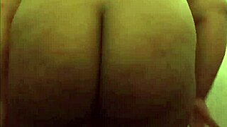 chubby girl strips to show her big ass homemade