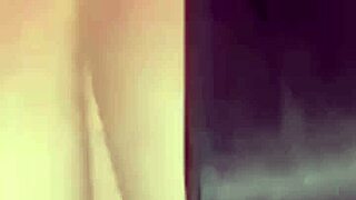 صدر ميا تريز الكبير مكشوف كزوجة عاهرة