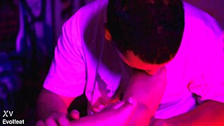 i worship bbw feet and lick pussy