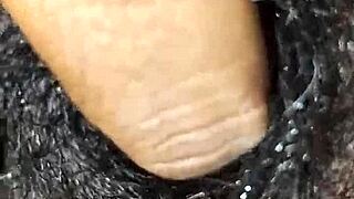 Bella desi indiana leccata in scena letto sexy