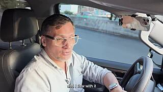 Aradiahellx Latina žudi za divljim hardcore seksom u javnom autu