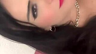 Strokies London Laurent handjob cum laude.