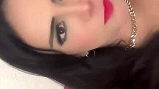 Strokies London Laurent handjob cum laude.