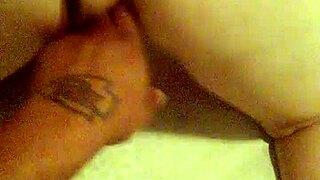 wife loves playing with her pussy and ass, even with neighbors watching 😏