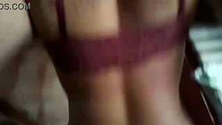 i'm at party givin' blowjobs and flashin', so excitin'!