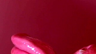 おい可愛い子、日本フェイシャルクローズアップの準備できた？