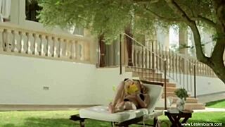 lysette kisses and licks her friend sarah passionately