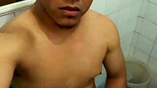 Teen Masturbates To Cumshot