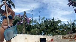 i stay like this all day when the bricklayer is here 😏