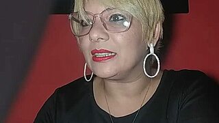 Sensitive lesbian gives erotic taxi ride to driver