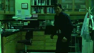 Betty cheats on Bruce with David in Hulk 2003 parody