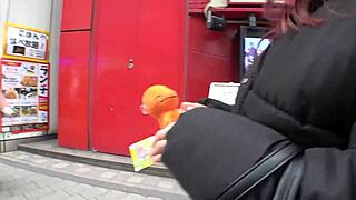 この巨乳の女子大生のホームビデオを見て