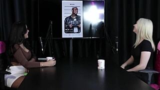 sua posição preferida no sexo é de 4 e disse quem daria match no tinder - vivian lola sheer red