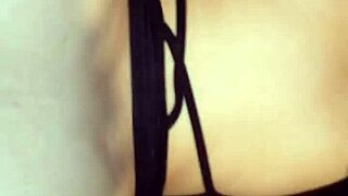 Latina bride without underwear gets eaten