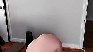 Sexy Bbw Does Morning Naked Yoga With Big Ass And Tits