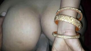 Genç 18+ Ev Hanımı Kayınbiraderini Üniversite Yurdunda Sertçe Sikiyor