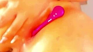 latina transsexual get turned out on webcam with shemale crossdressing