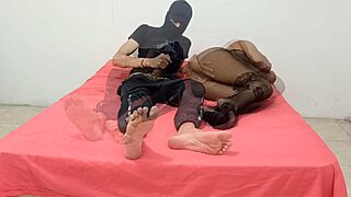 mexican girl fucks with her huge ass