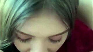 amateur lesbian babe licks petite teen pussy to orgasm