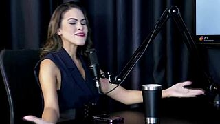 Reh Queen gets handjob and squirts?