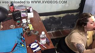 Latina sucks technician's dick for payment 😏