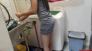 la esposa de mi hijastro necesita respiración boca a boca ntr, doesn't she?