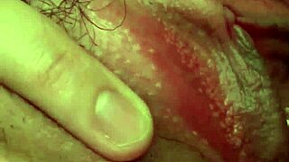 สาวญี่ปุ่นเฮี้ยว Miu Suzuha ดูดควยสกปรกให้หนุ่มใน JAV