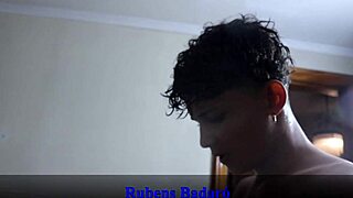 transei com meu enteado depois de flagrar ele no banho