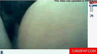 I love watching sexy teen masturbate on webcam