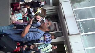 大須金粉ショー　衣装がずれて乳首丸見え NUDE