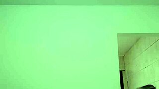 hot latina dances funk showing tits