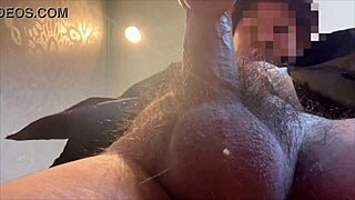 High School Couple's Awkward Sex in Karaoke