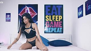 Desi Devi Blowjob With Monster Cock Facial!