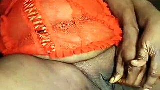 Amateur Girl With Shaved Pussy Takes Monster Cock In Homemade Video