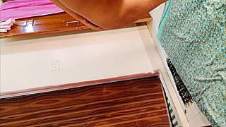 rumpa21 in clear bengali homemade fuck video.