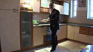 Doggy anal sex with cumshot on milf's belly 😍