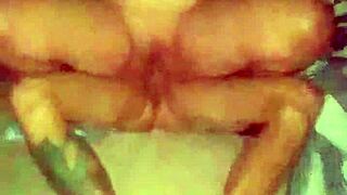 Deixei os dois gozarem litros dentro de mim em cum action intensa.