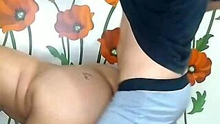 Man, fudendo gostoso na sala with that couple licking pussy